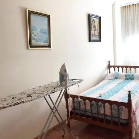 With 4 Bedrooms In With Balcony Appartamento Sanxenxo