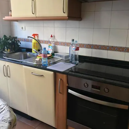 Appartamento With 4 Bedrooms In With Balcony
