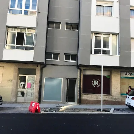 With 4 Bedrooms In With Balcony Appartamento